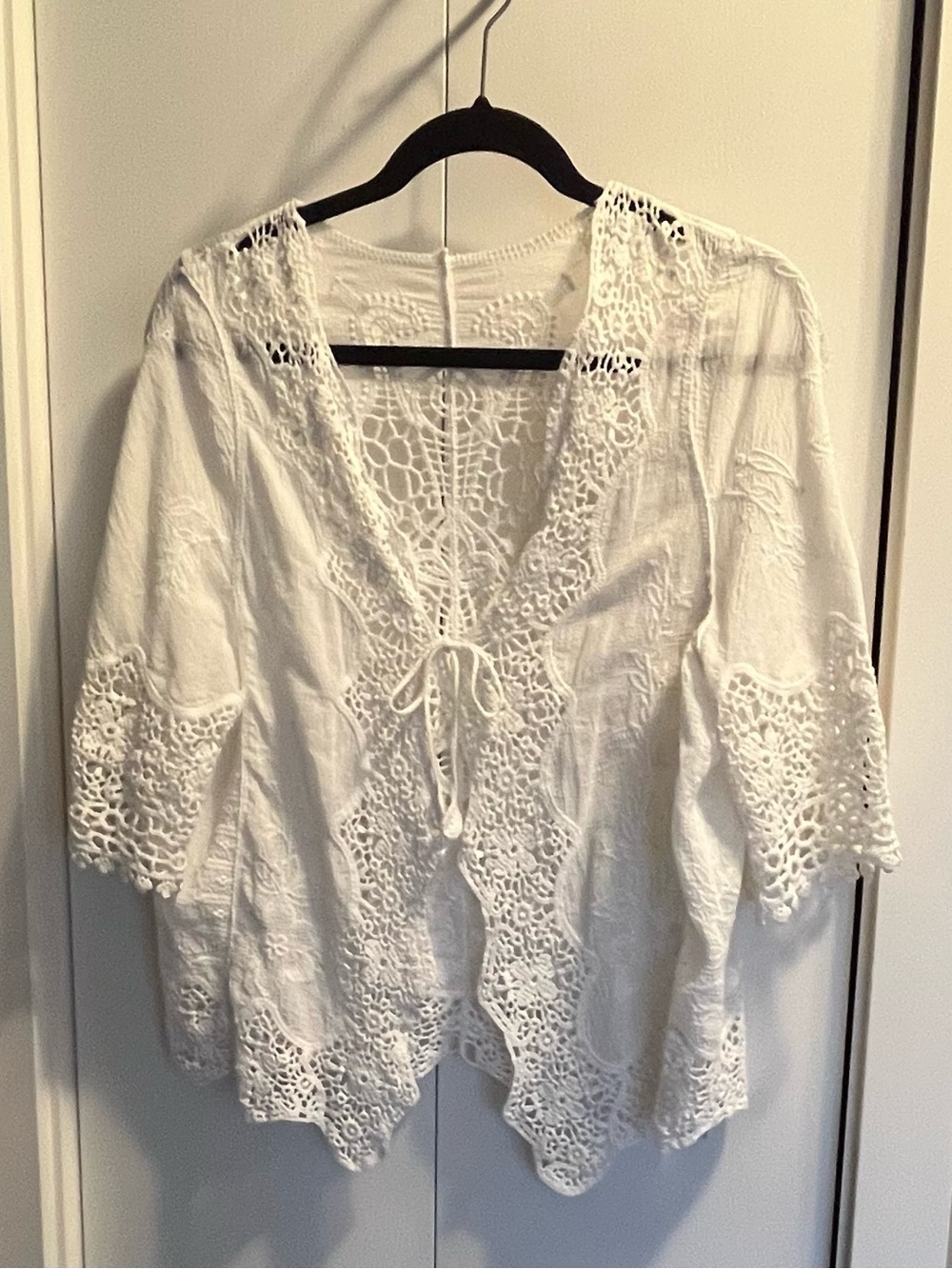 White Crochet Trim Women's Peasant Top - Classic Boho Style